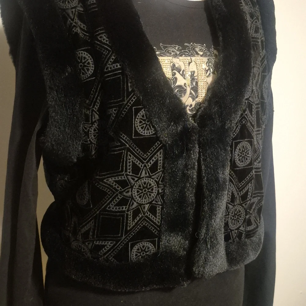 Johnny Was Black Faux Fur Silk Vest XL Star Pattern Softest Fur Lined GORGEOUS! - Picture 4 of 11